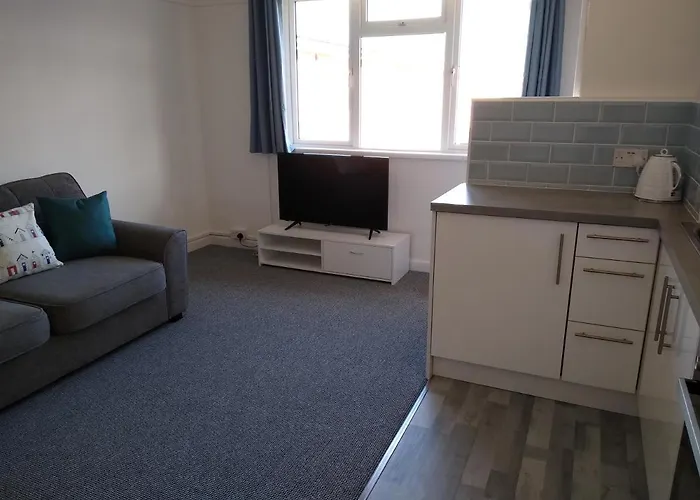 45 New Esplanade Court