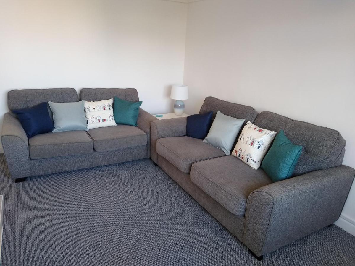 45 New Esplanade Court Apartment *